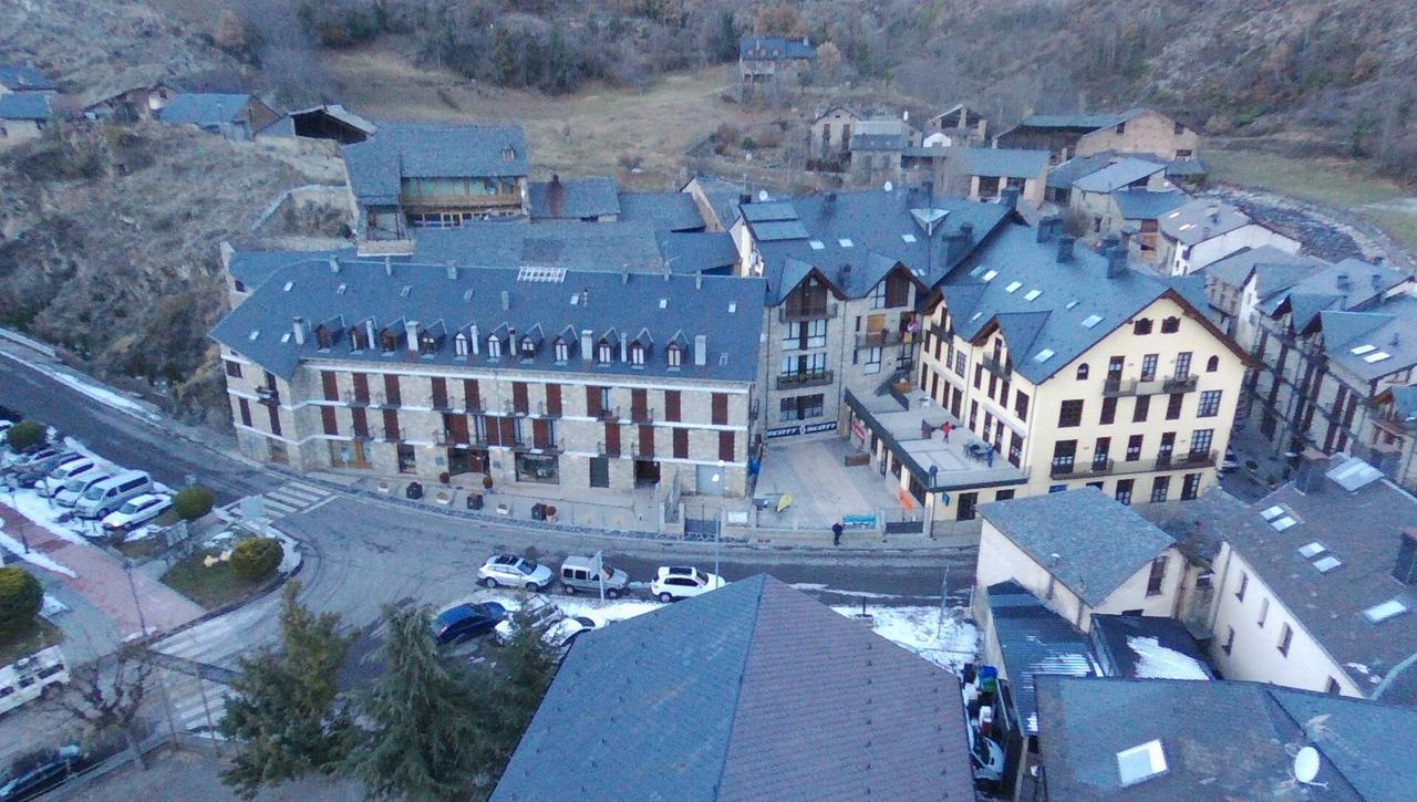 Apartaments Pirinenc エステリ・ダネウ エクステリア 写真